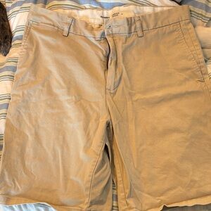 Old Navy Men's Khaki Chino Shorts